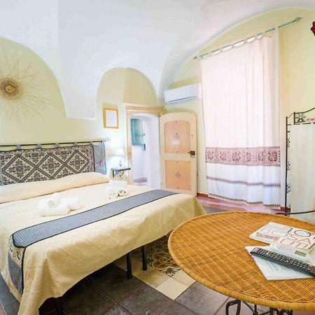 Romeo&Giulietta rooms Bosa Esterno foto